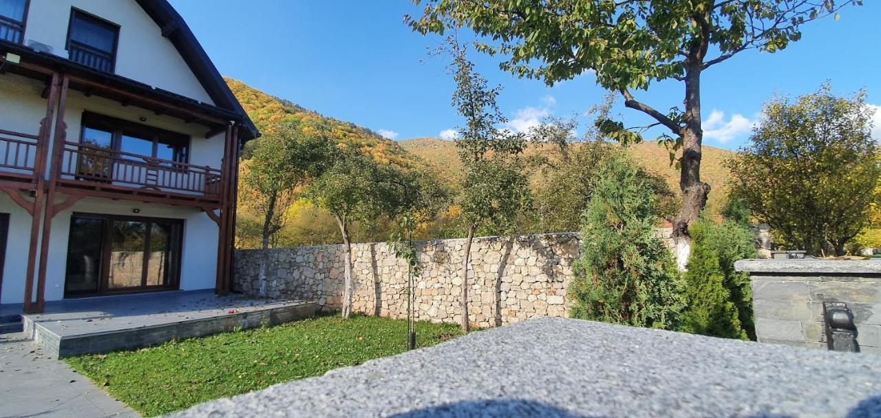 Villa Vrelo Bosne 사라예보 외부 사진